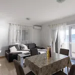 One-bedroom With Sea View 07 Klek