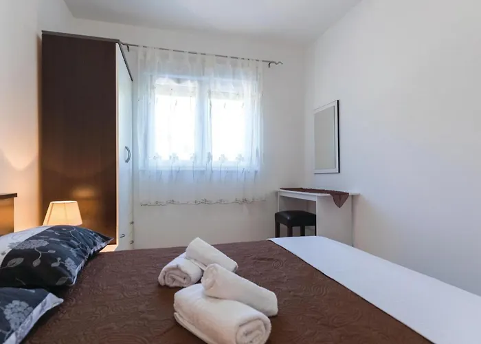 Apartment One-Bedroom Apartment Klek With Sea View 07 *