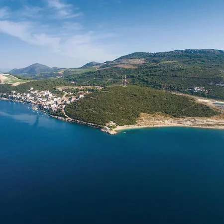 One-bedroom With Sea View 07 Daire Klek