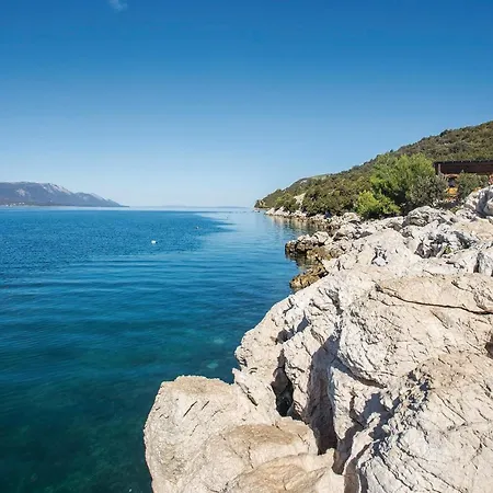 One-bedroom With Sea View 07 Daire