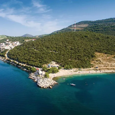 One-bedroom With Sea View 07 Daire *